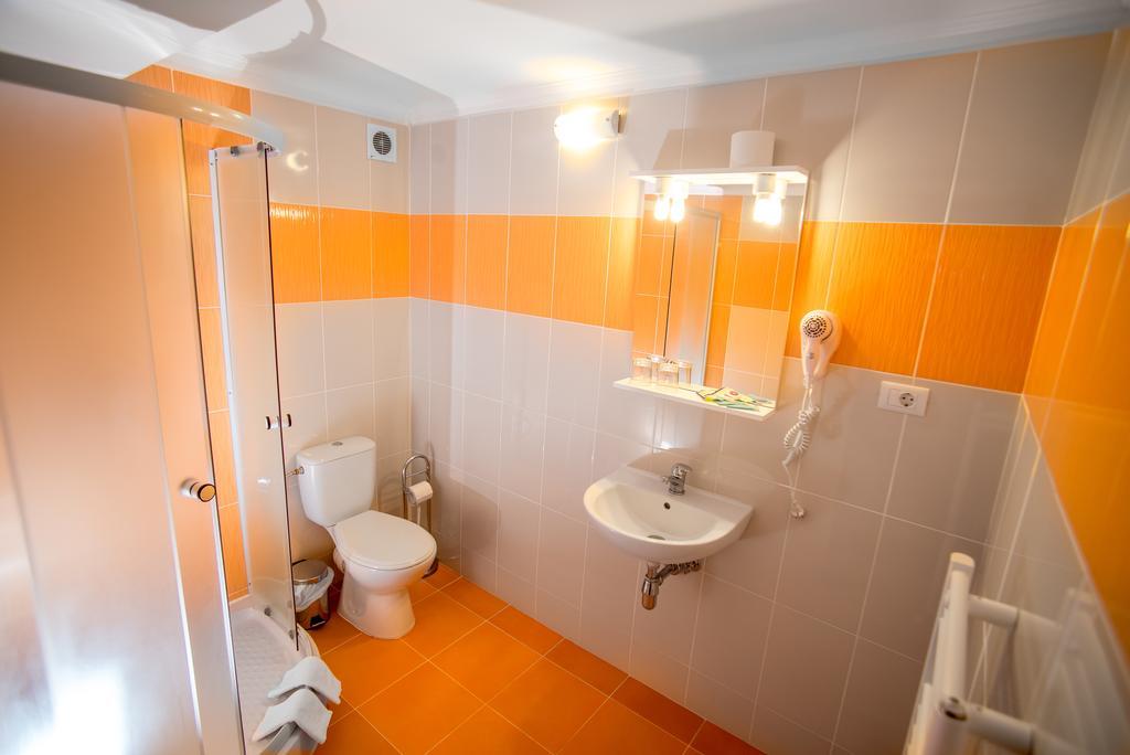 Pensiunea Sangria Arad Habitación foto