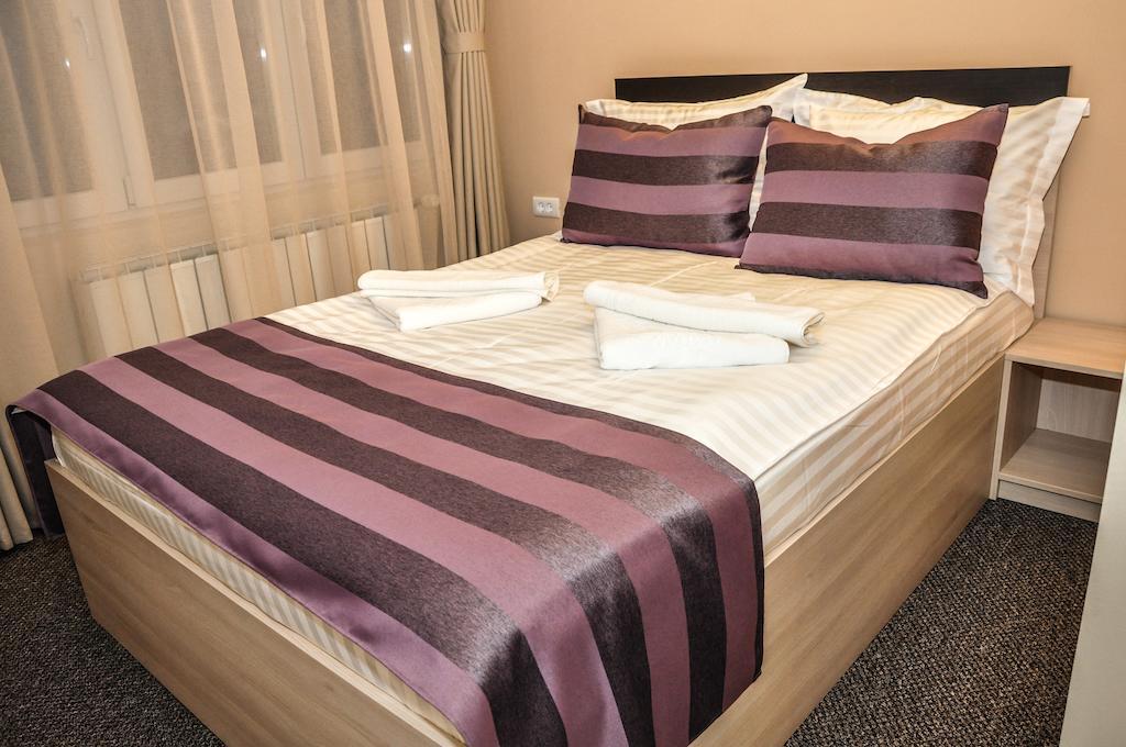 Pensiunea Sangria Arad Habitación foto